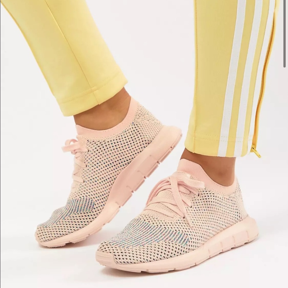 adidas original swift run sneakers pink sz 6